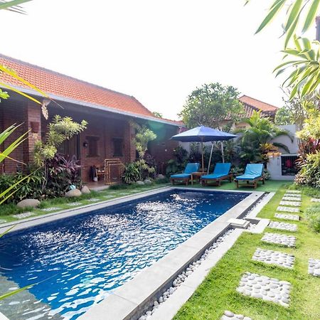 Pondok Juli Canggu Exterior photo